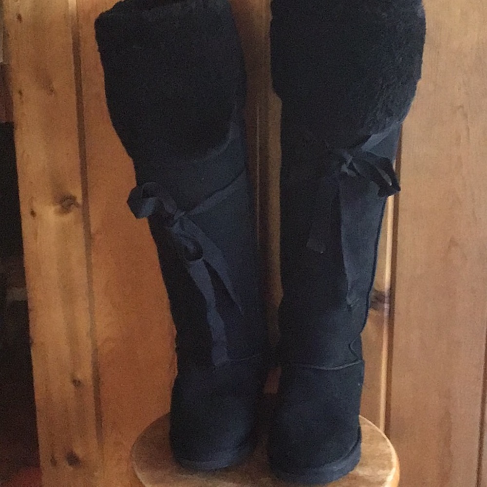Love from Australia over the knee sheepskin  ugg style boots.NWT❤️🦋❤️